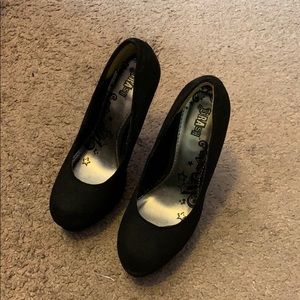 Brash Black 5 inch High Heels Size 5
